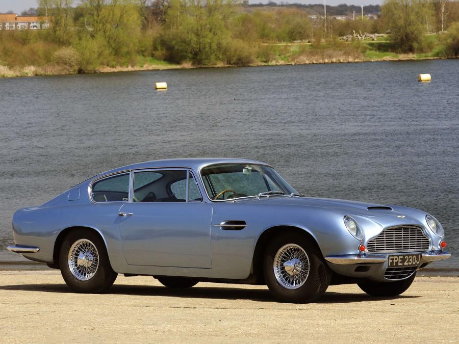  Aston Martin DB6 (Mk II) 1969 года  (UK) (фото 7 из 11)